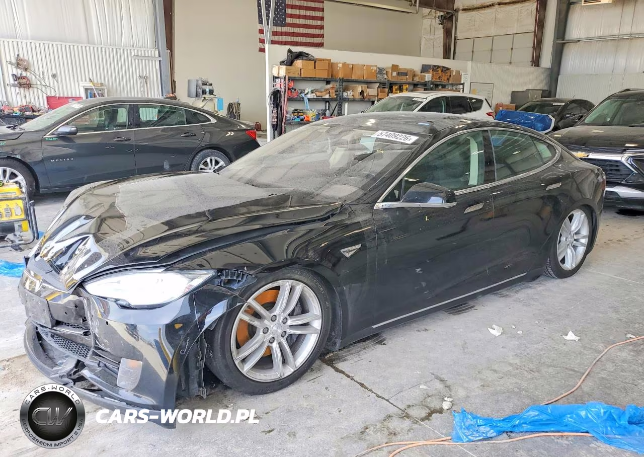 2015 Tesla Model S – zdjęcie 1 z 12