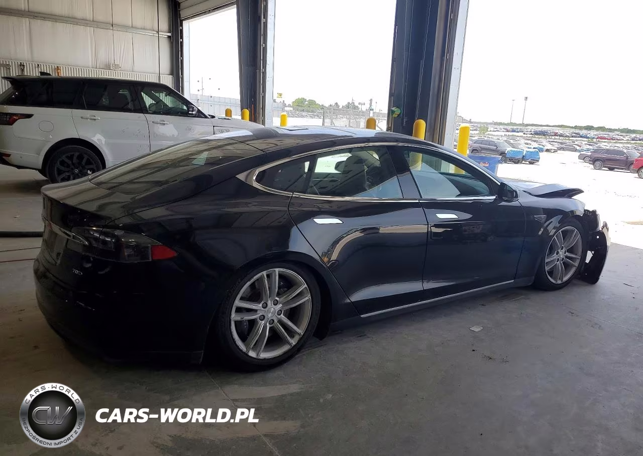 2015 Tesla Model S VIN:5YJSA1E28FF109287 - 3