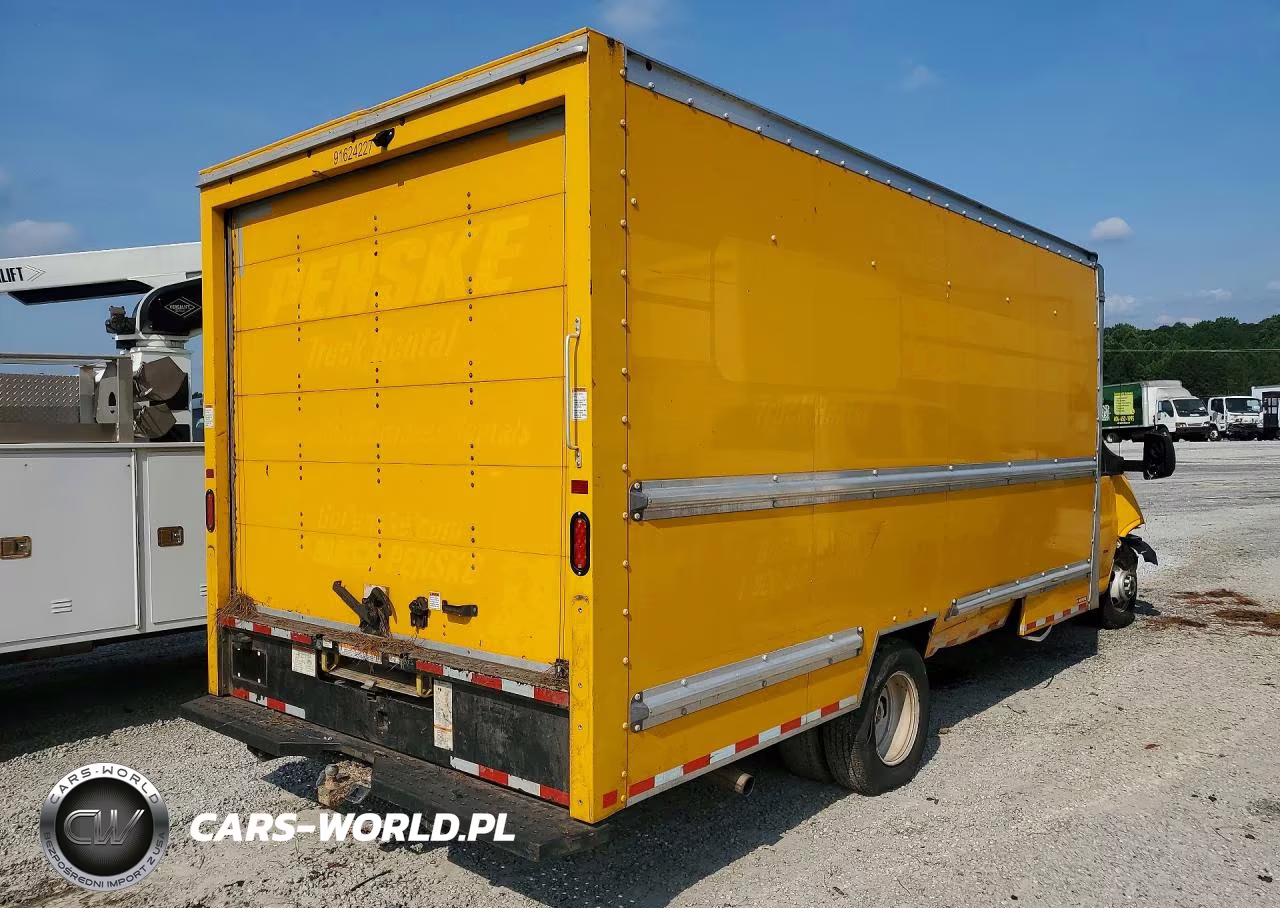 2022 GMC Savana Box Truck VIN:7GZ37TC72NN001490 - 3