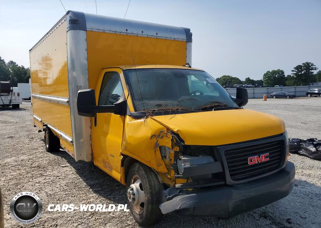 2022 GMC Savana Box Truck VIN:7GZ37TC72NN001490 - 4