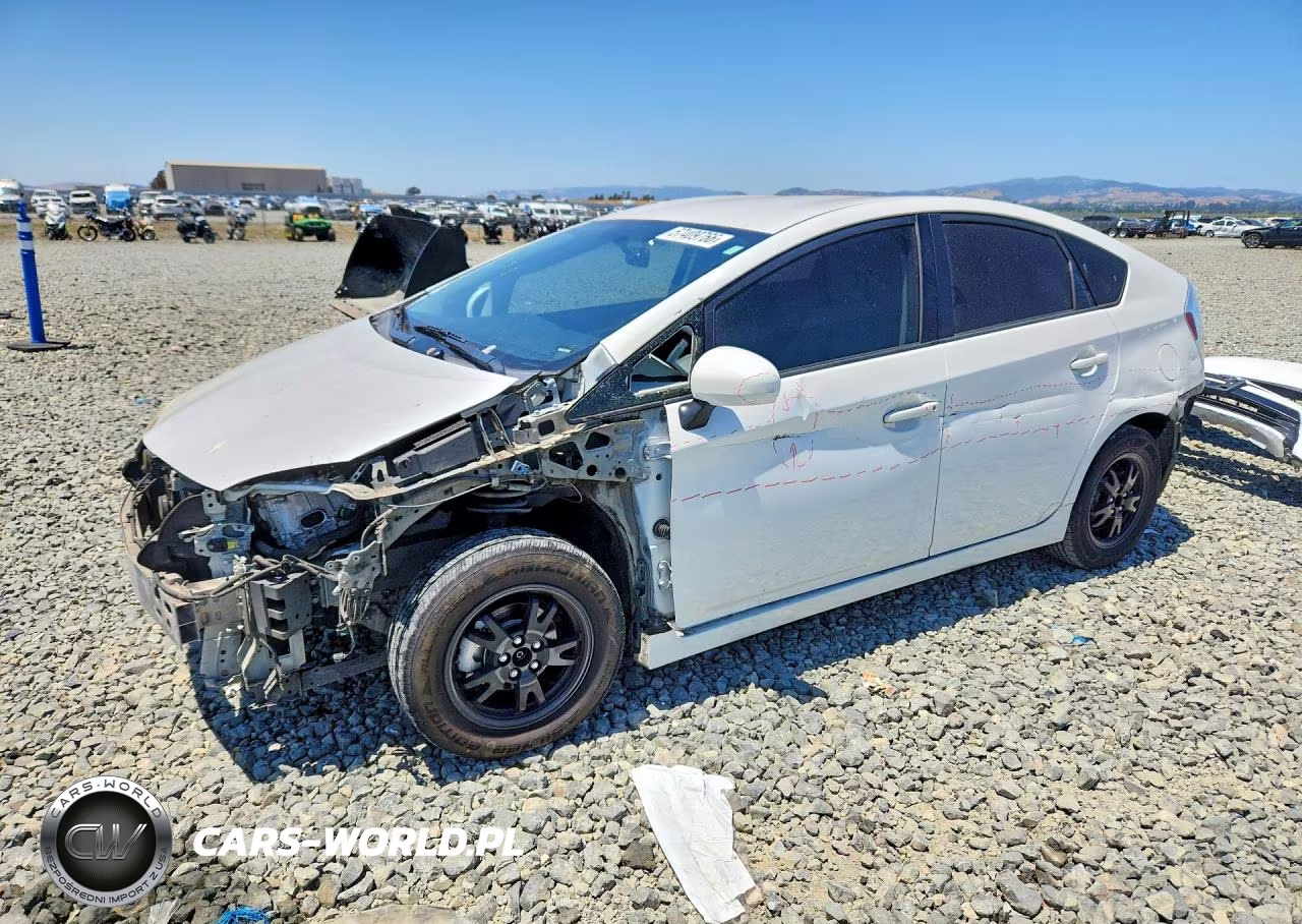 2014 Toyota Prius Two – zdjęcie 1 z 13