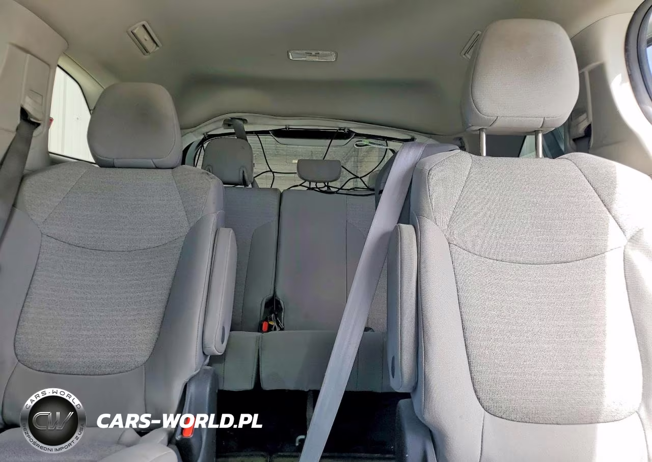 2022 Toyota Sienna Le VIN:5TDKSKFC6NS062927 - 10