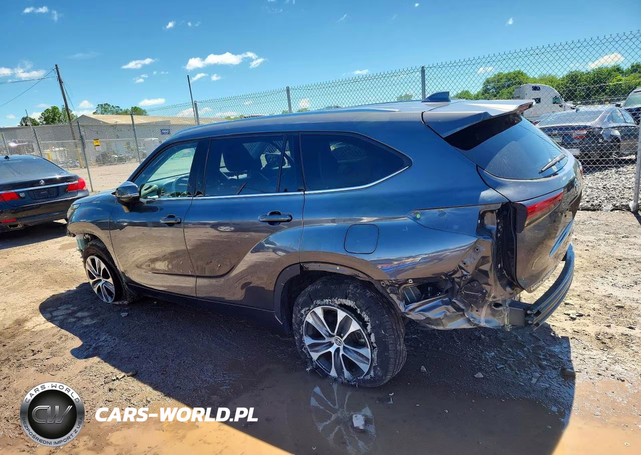 2021 Toyota Highlander Xle VIN:5TDGZRBH8MS061286 - 2