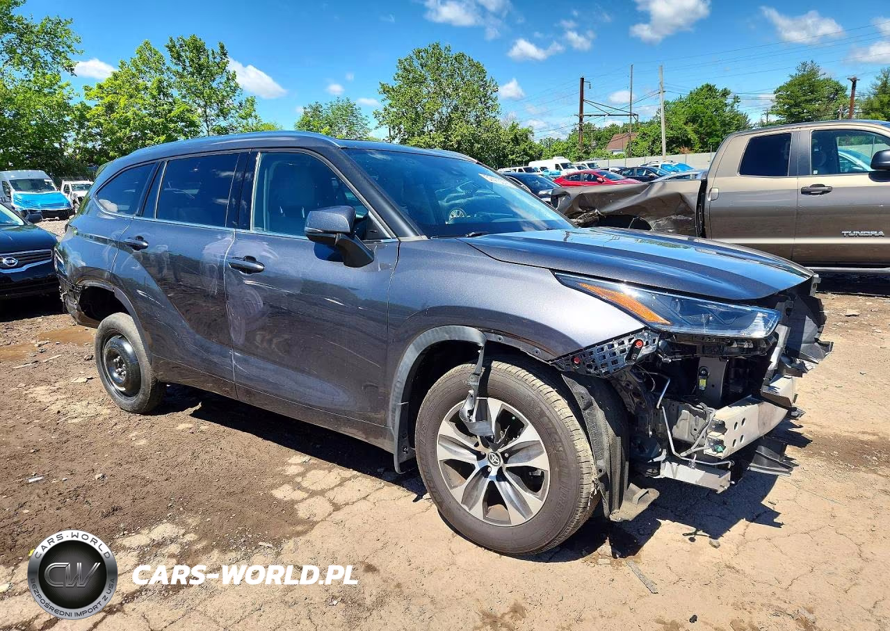 2021 Toyota Highlander Xle VIN:5TDGZRBH8MS061286 - 4