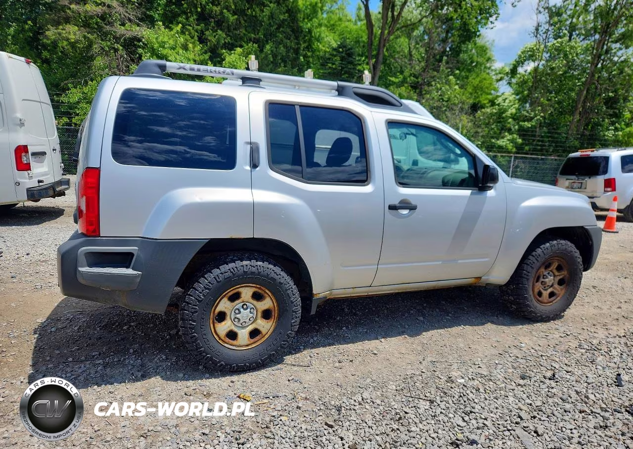2010 Nissan Xterra X VIN:5N1AN0NW0AC517930 - 3