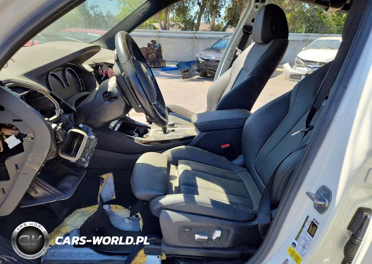 2019 BMW X3 Sdrive30I VIN:5UXTR7C56KLR50916 - 7