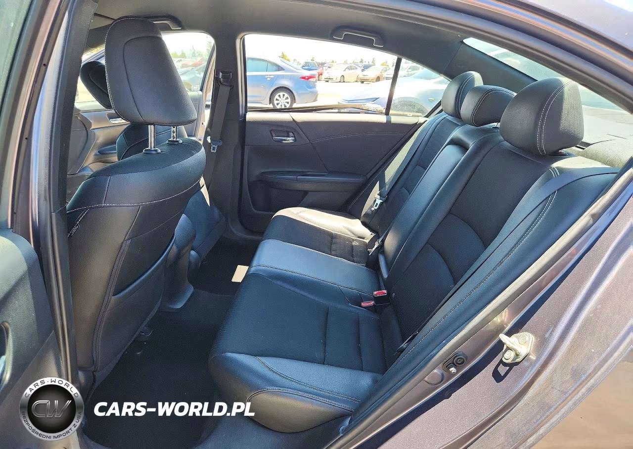 2017 Honda Accord Sport VIN:1HGCR2F52HA225769 - 10