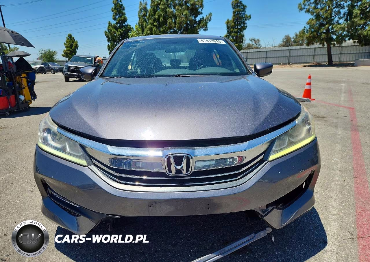 2017 Honda Accord Sport VIN:1HGCR2F52HA225769 - 5