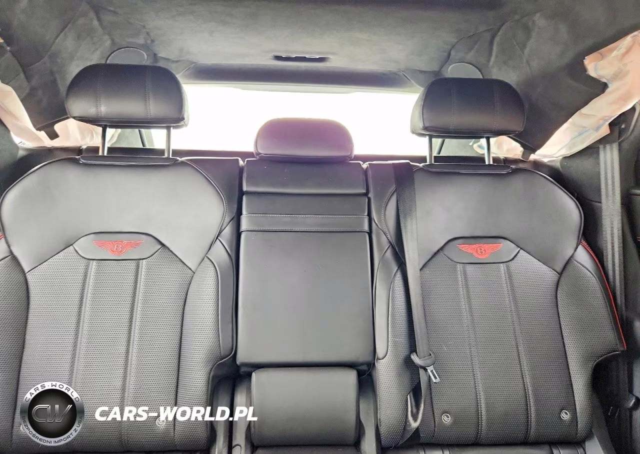 2023 Bentley Bentayga VIN:SJAAT2ZV5PC023743 - 10