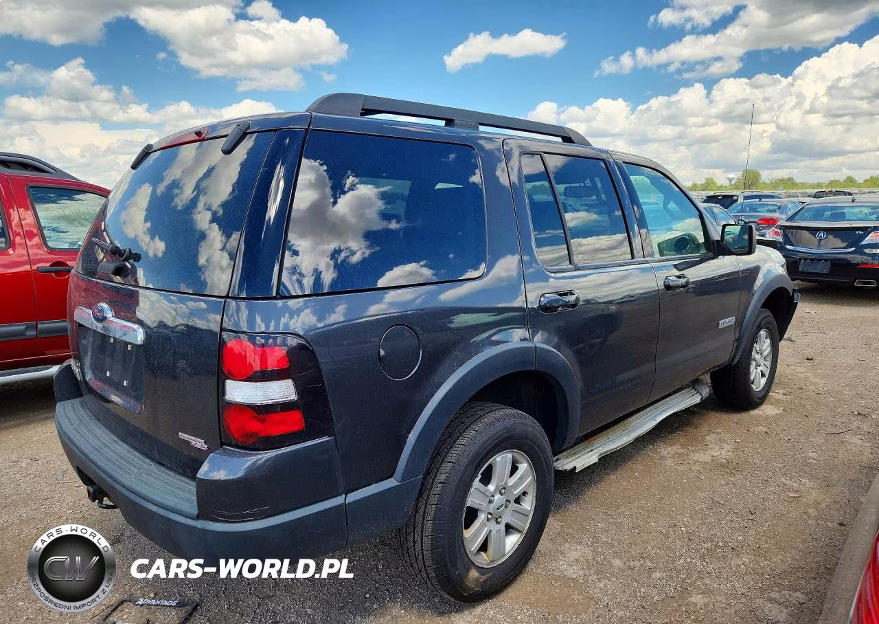 2007 Ford Explorer Xlt VIN:1FMEU73E77UA77909 - 3