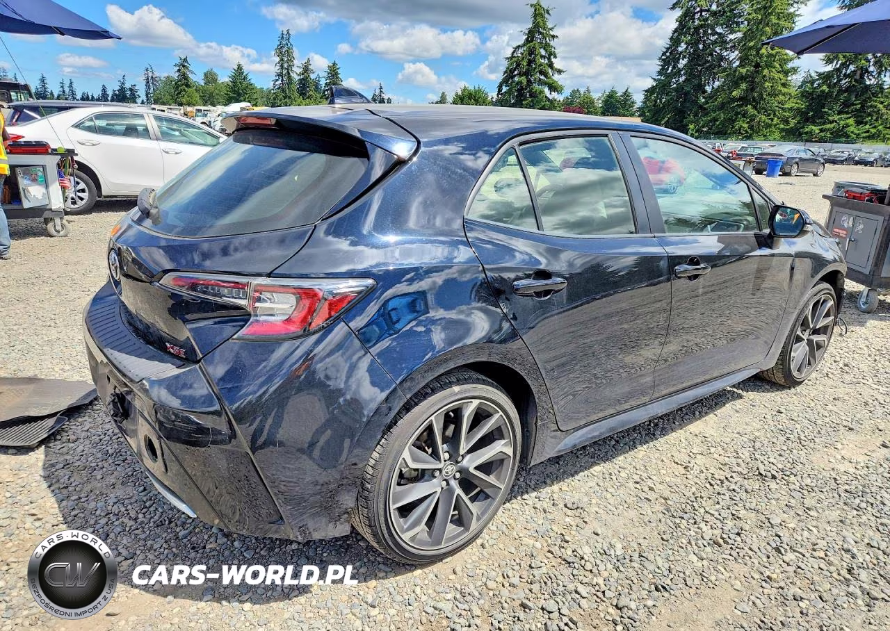 2022 Toyota Corolla Xse VIN:JTNA4MBE8N3189703 - 3