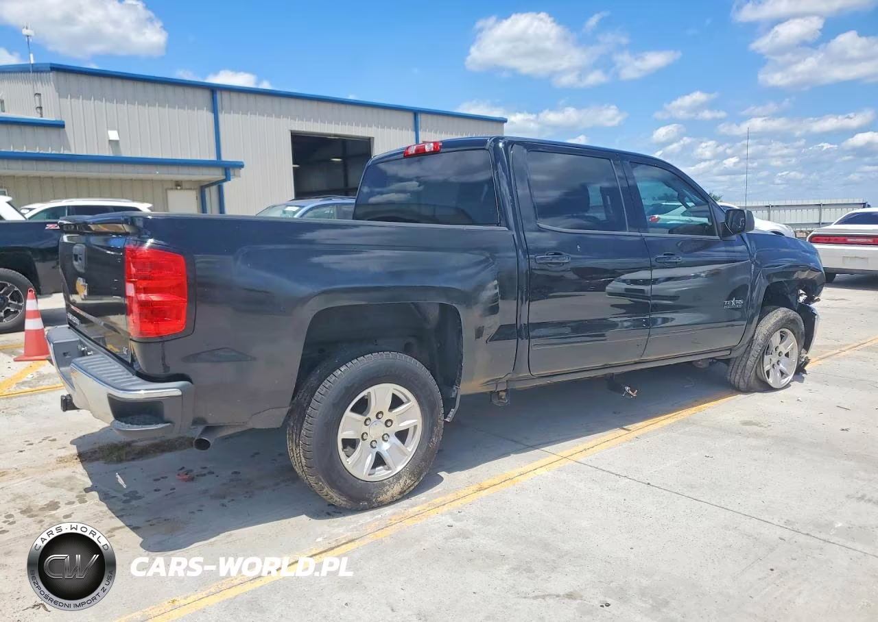 2018 Chevrolet Silverado C1500 Lt VIN:3GCPCREH6JG459880 - 3