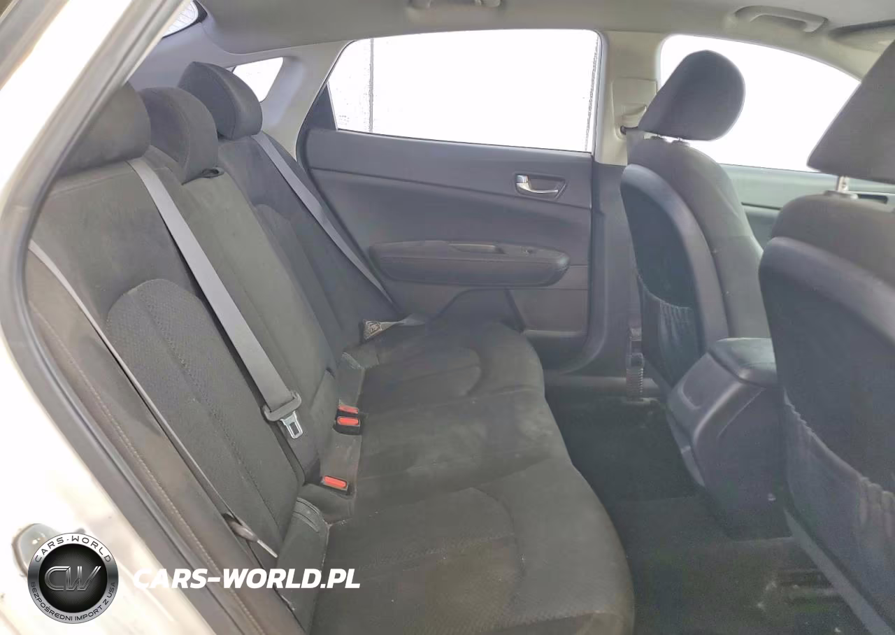 2016 Kia Optima Lx VIN:KNAGT4L3XG5072983 - 10