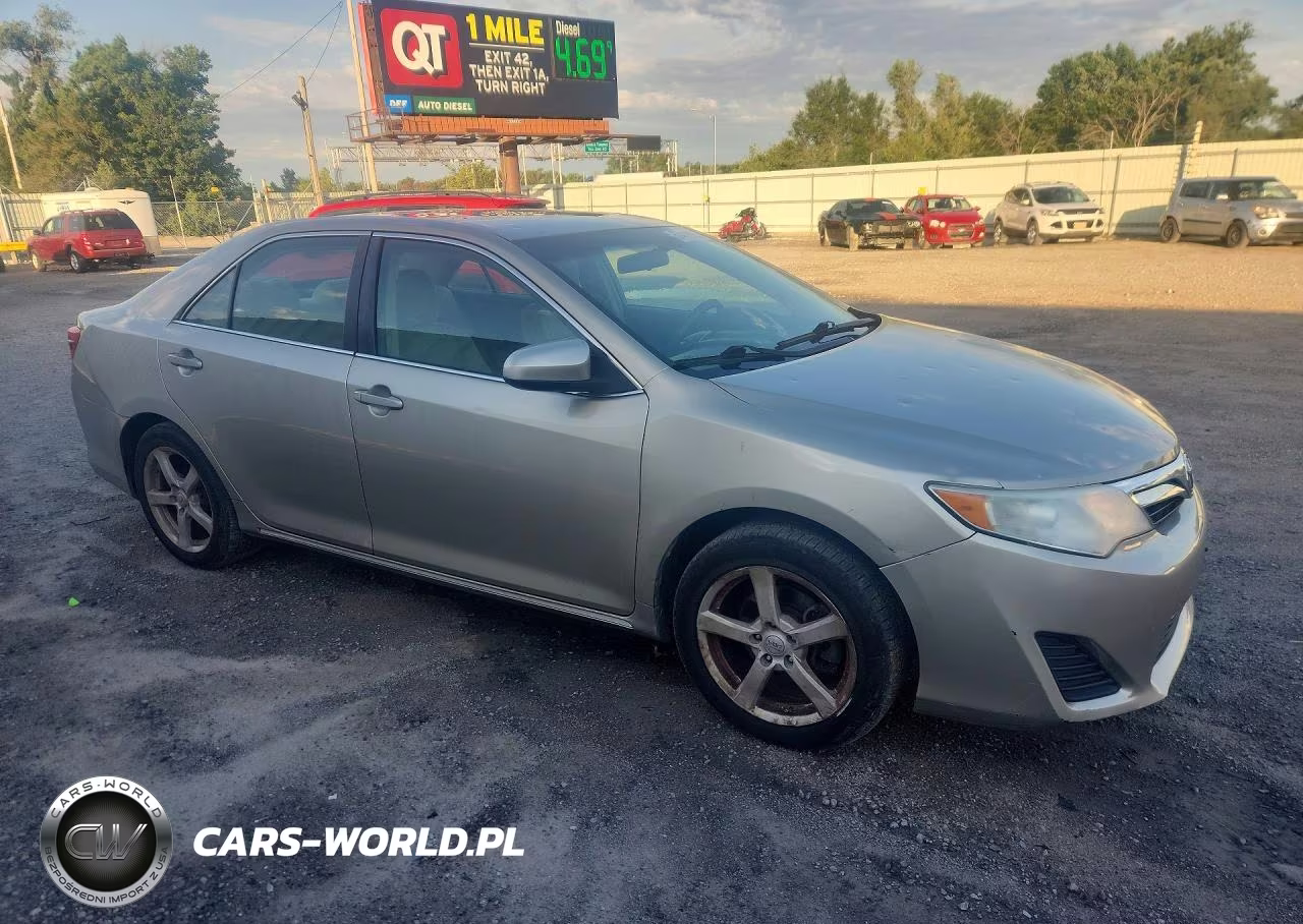 2013 Toyota Camry Le VIN:4T4BF1FK5DR288815 - 4