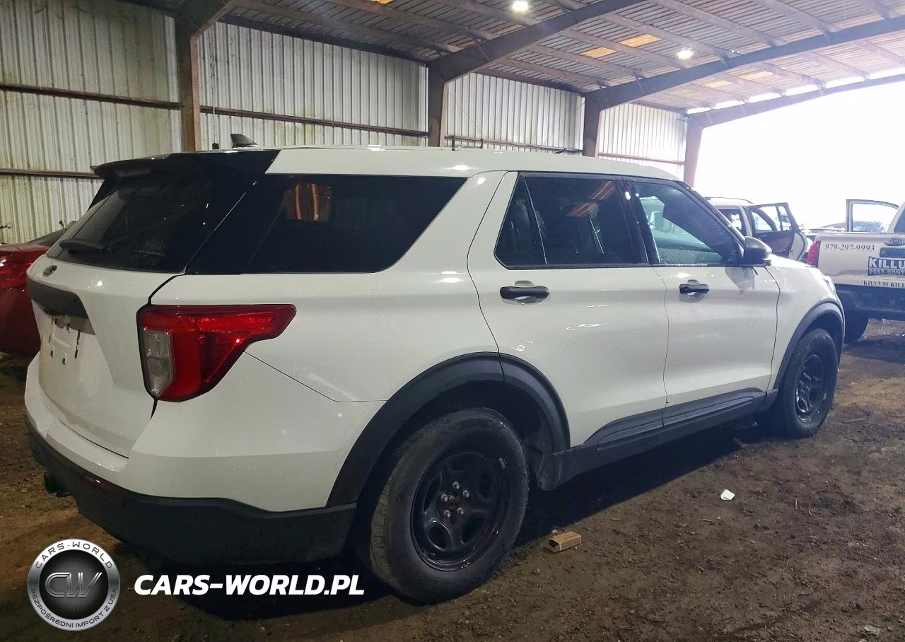 2024 Ford Explorer Police Interceptor VIN:1FM5K8AC2RGA67318 - 3