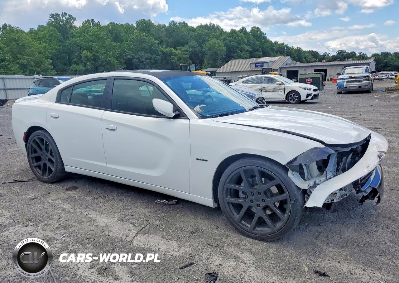 2015 Dodge Charger R VIN:2C3CDXCT4FH862596 - 4