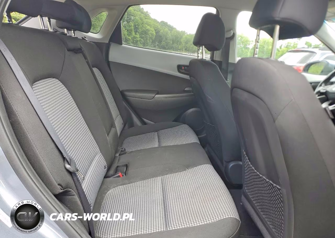 2019 Hyundai Kona Sel VIN:KM8K2CAAXKU241910 - 11