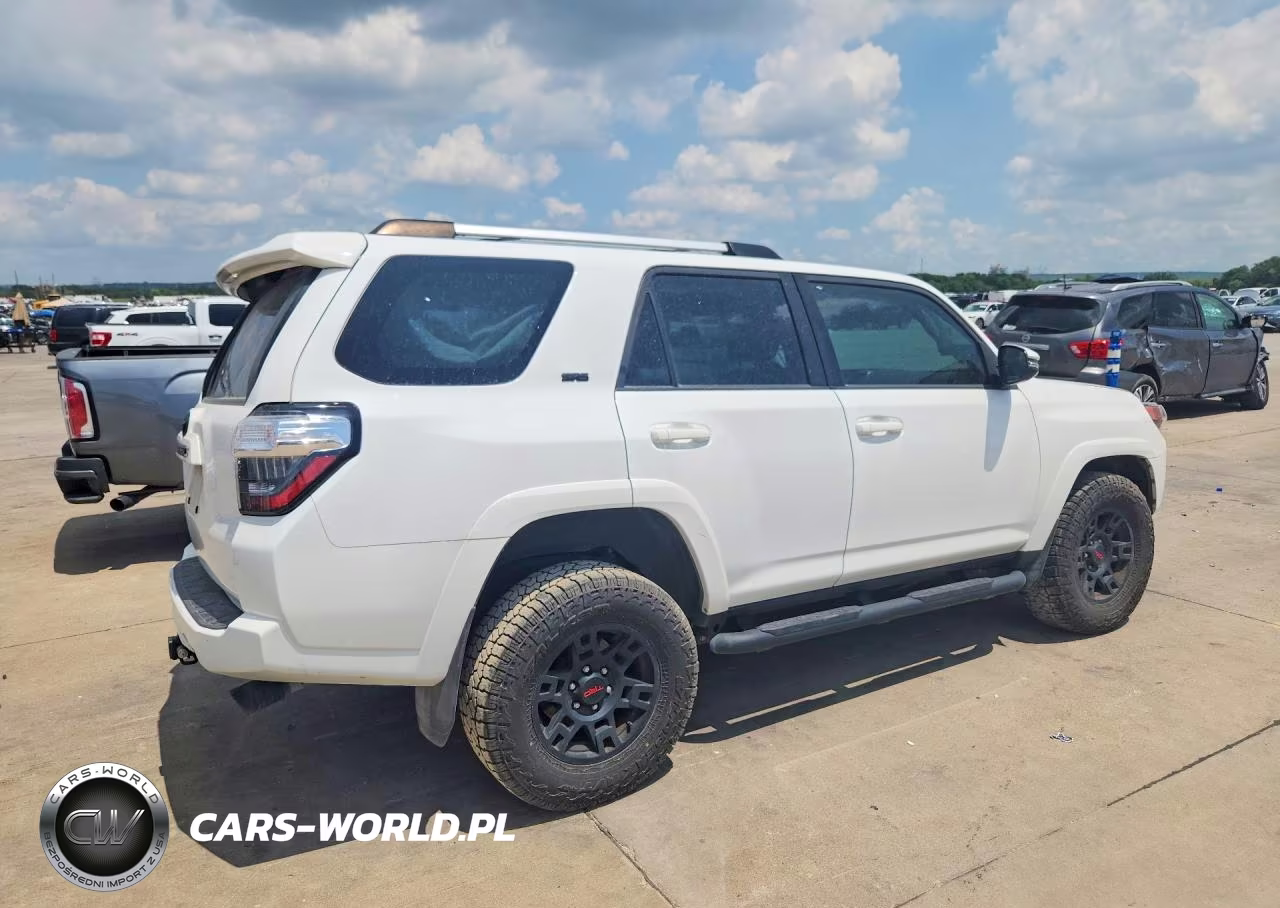 2023 Toyota 4Runner Sr5 Premium VIN:JTENU5JR6P6121042 - 3