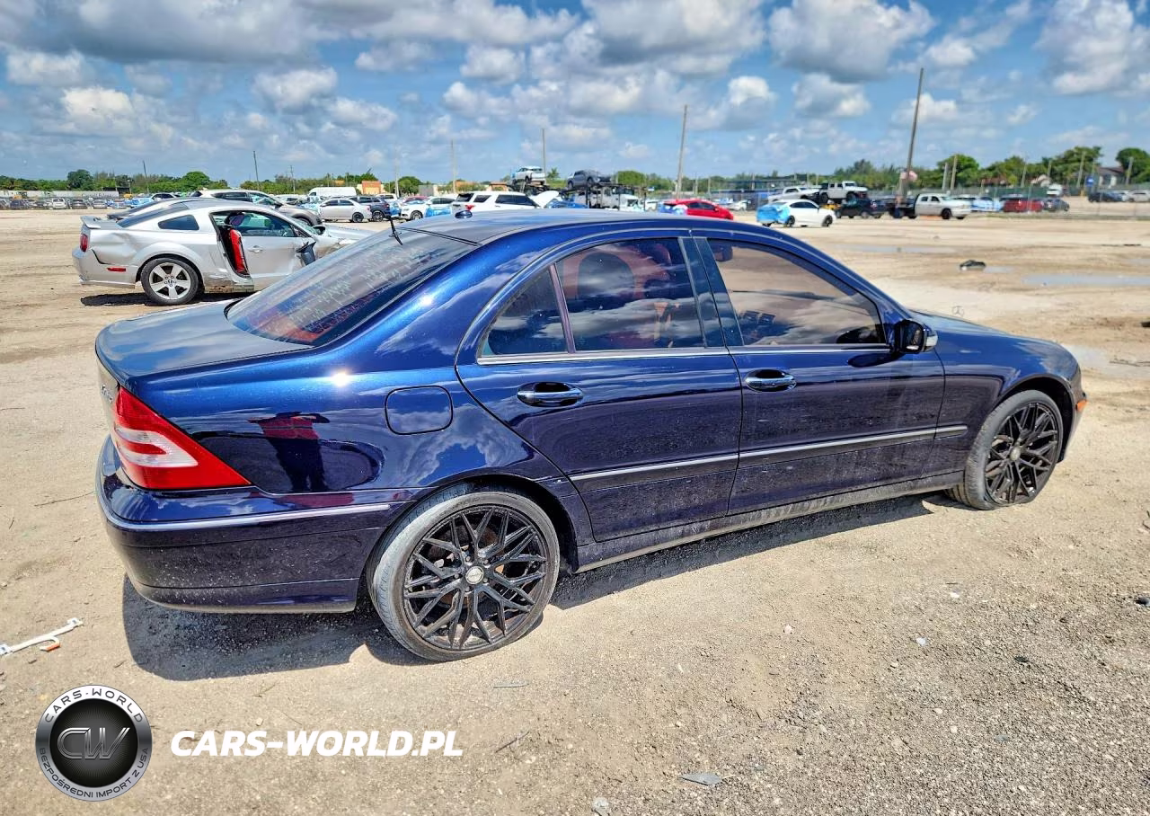 2007 Mercedes-Benz C 280 4Matic VIN:WDBRF92H07F868180 - 3