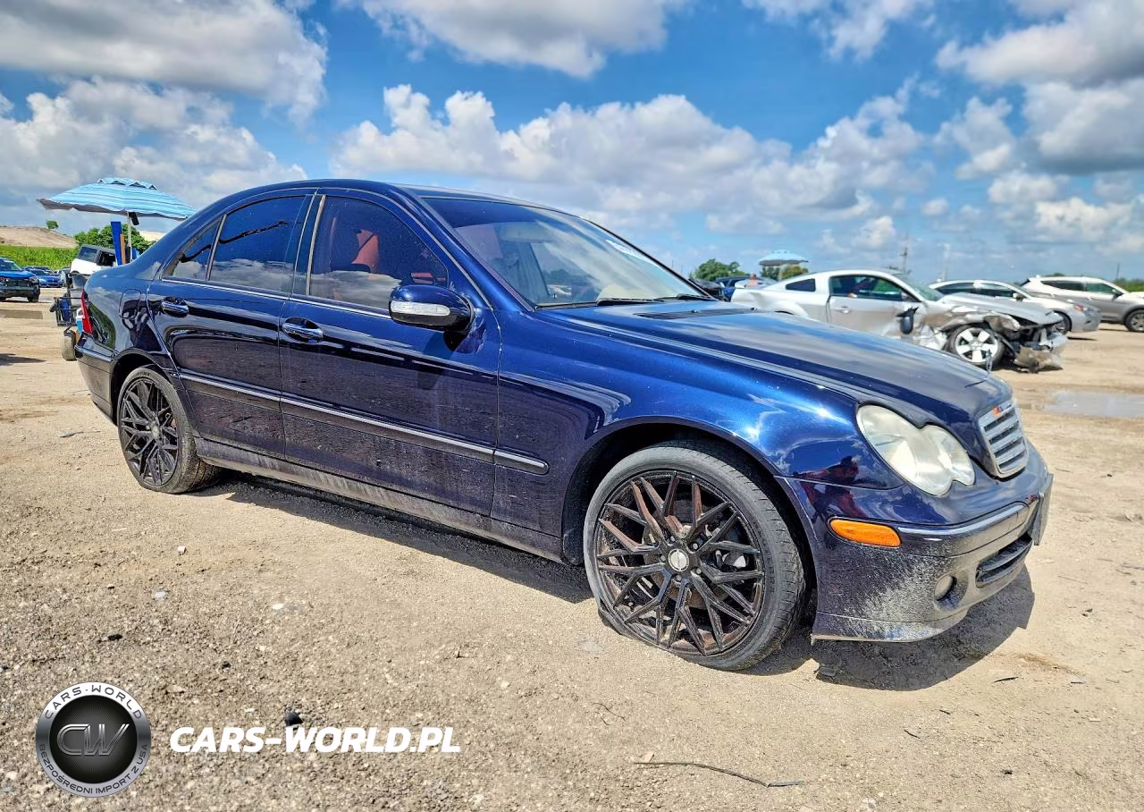 2007 Mercedes-Benz C 280 4Matic VIN:WDBRF92H07F868180 - 4