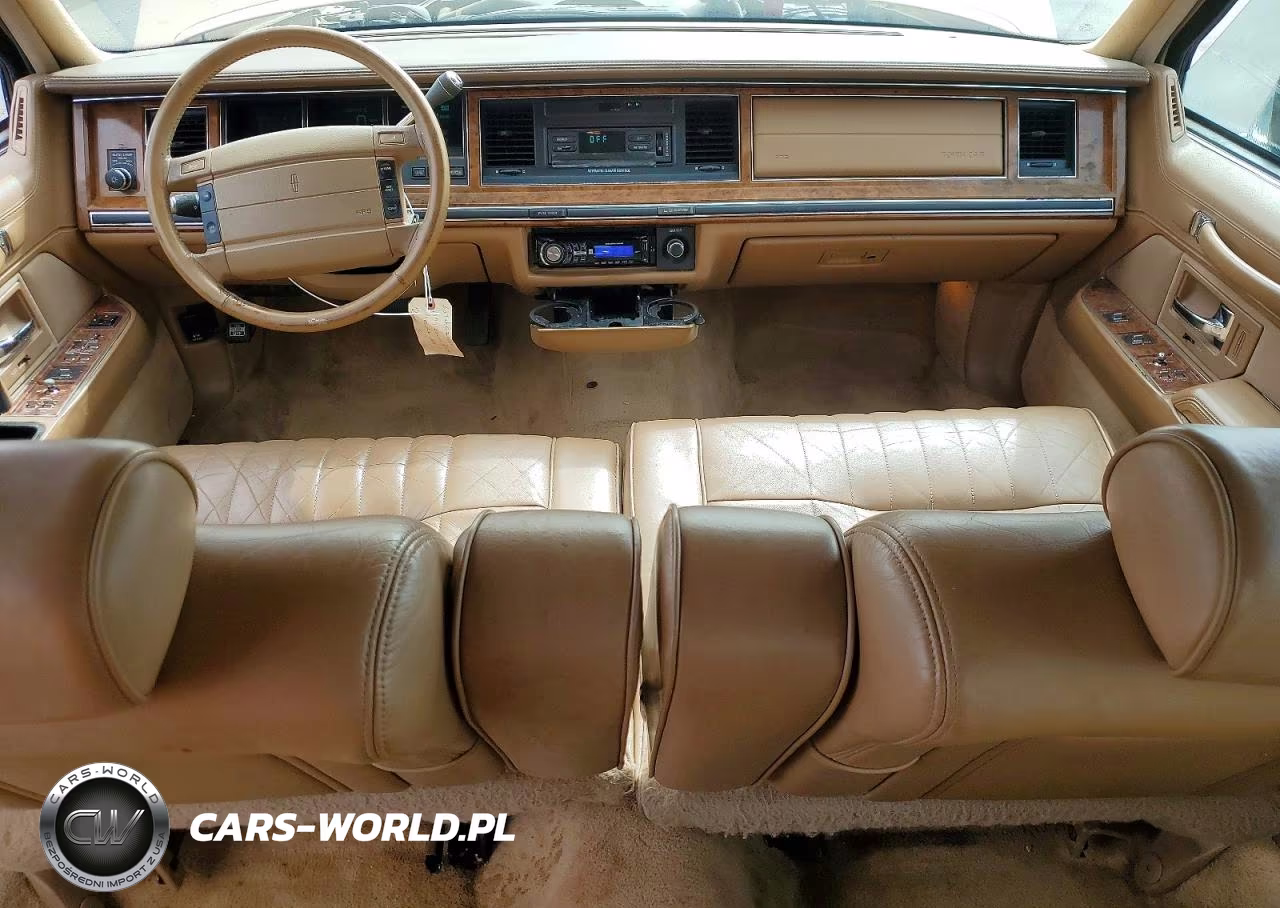 1994 Lincoln Town Car Executive VIN:1LNLM81W5RY693239 - 8