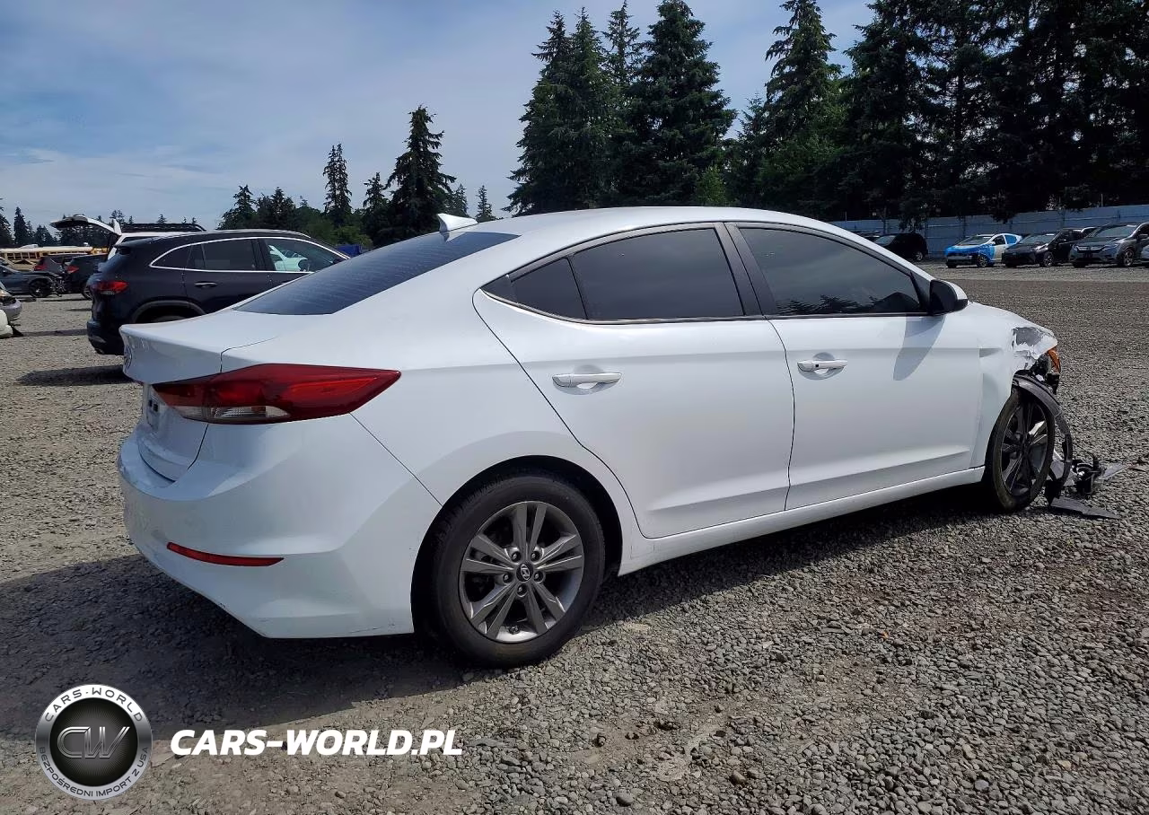2018 Hyundai Elantra Value Edition VIN:5NPD84LF1JH370346 - 3