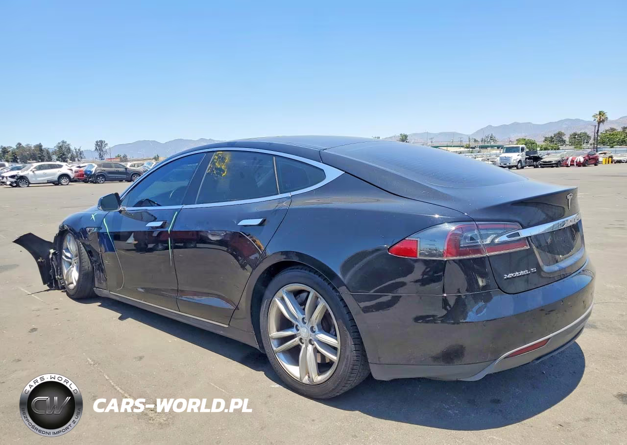 2015 Tesla Model S 70 VIN:5YJSA1S13FF100539 - 2