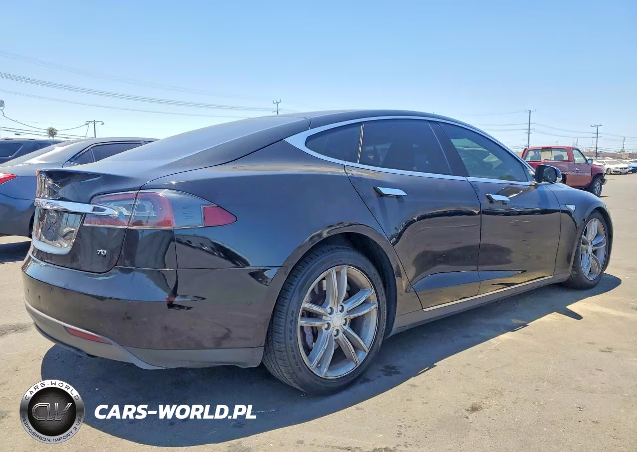 2015 Tesla Model S 70 VIN:5YJSA1S13FF100539 - 3