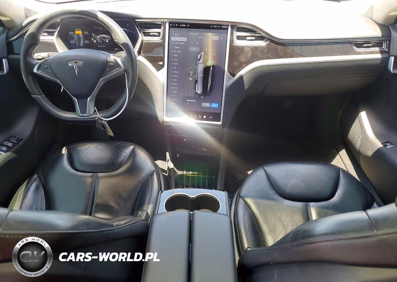 2015 Tesla Model S 70 VIN:5YJSA1S13FF100539 - 8
