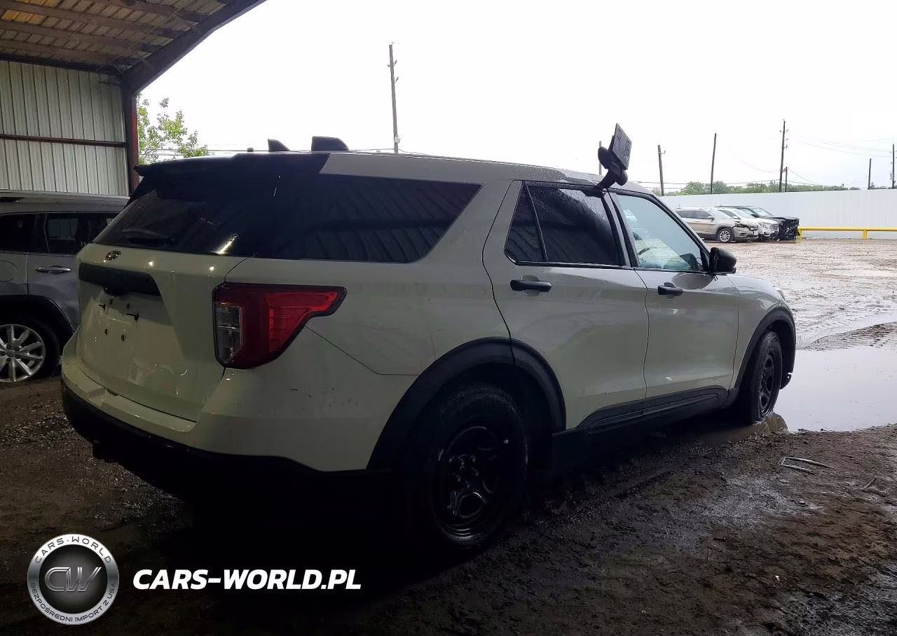 2023 Ford Explorer Police Interceptor VIN:1FM5K8AB8PGB55925 - 3