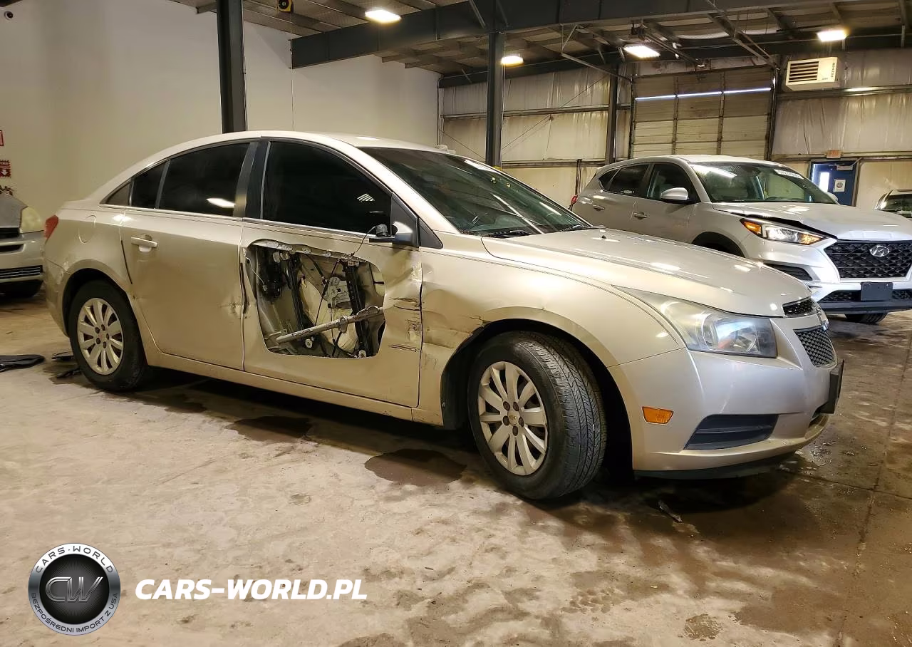 2011 Chevrolet Cruze Lt VIN:1G1PF5S91B7112606 - 4