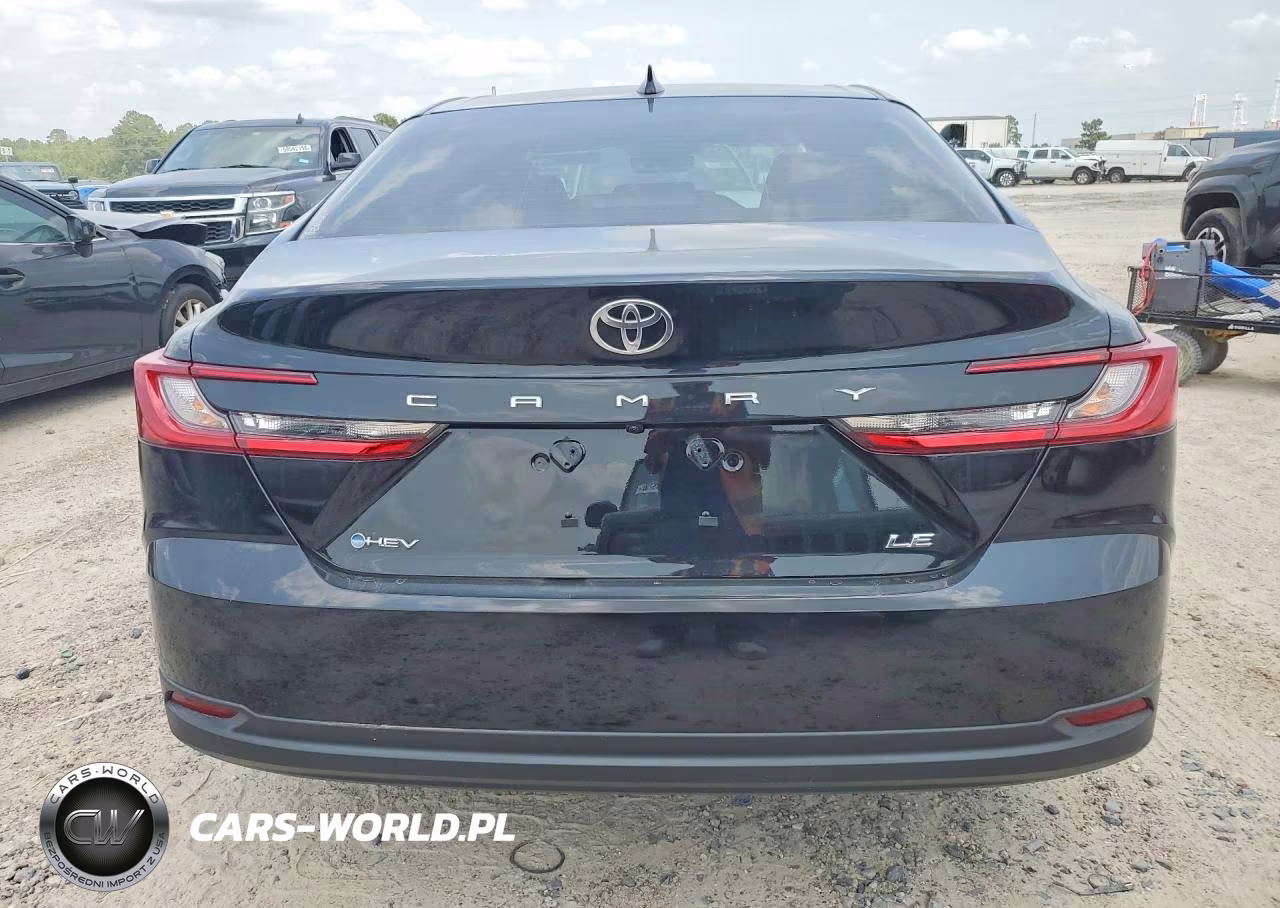 2026 Toyota Camry Xse VIN:4T1DAACKXTU663456 - 6