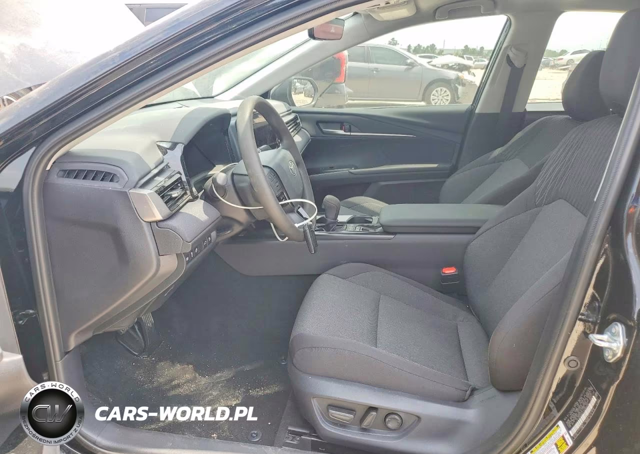 2026 Toyota Camry Xse VIN:4T1DAACKXTU663456 - 7