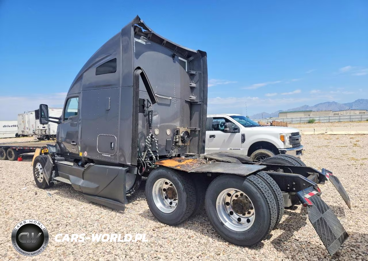 2023 Kenworth T680 Semi Truck VIN:1XKYD49X2PJ253022 - 3