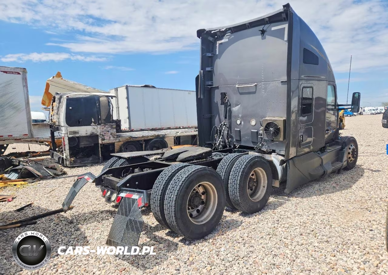 2023 Kenworth T680 Semi Truck VIN:1XKYD49X2PJ253022 - 4