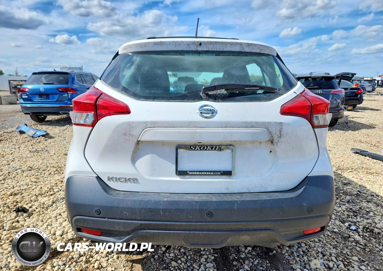 2018 Nissan Kicks S VIN:3N1CP5CU9JL530429 - 6