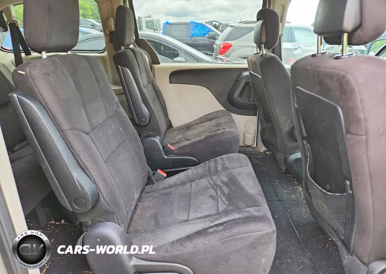 2011 Dodge Grand Caravan Express VIN:2D4RN4DG0BR662986 - 11