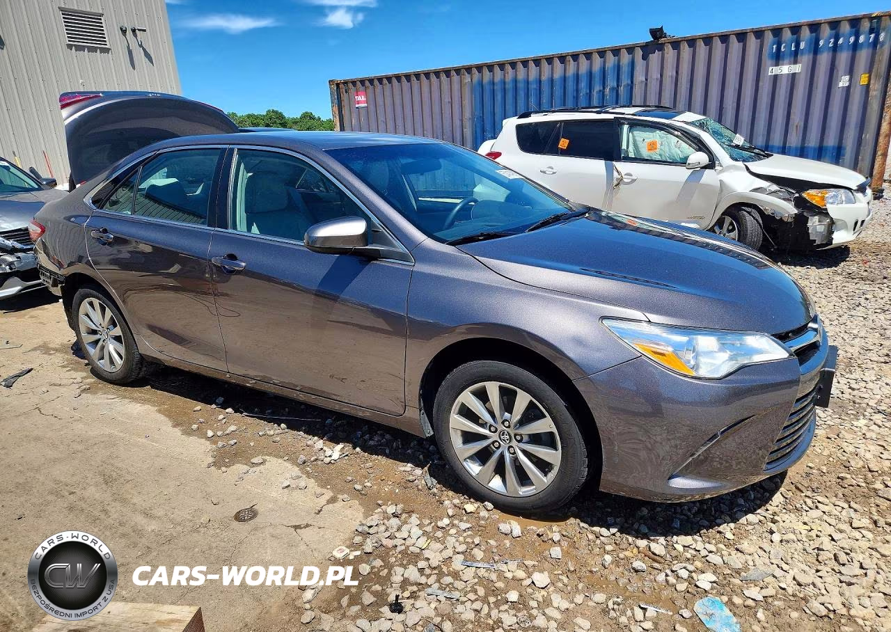 2017 Toyota Camry Xle VIN:4T1BF1FK4HU321352 - 4