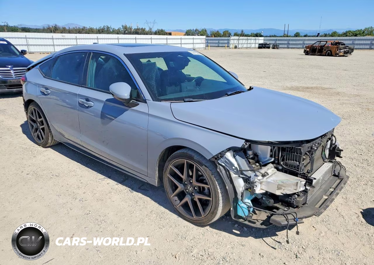 2024 Honda Civic Sport Touring VIN:19XFL1H80RE000828 - 4