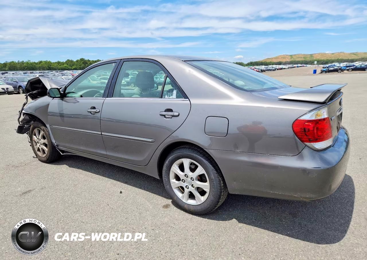 2005 Toyota Camry Xle VIN:4T1BE30K25U554665 - 2