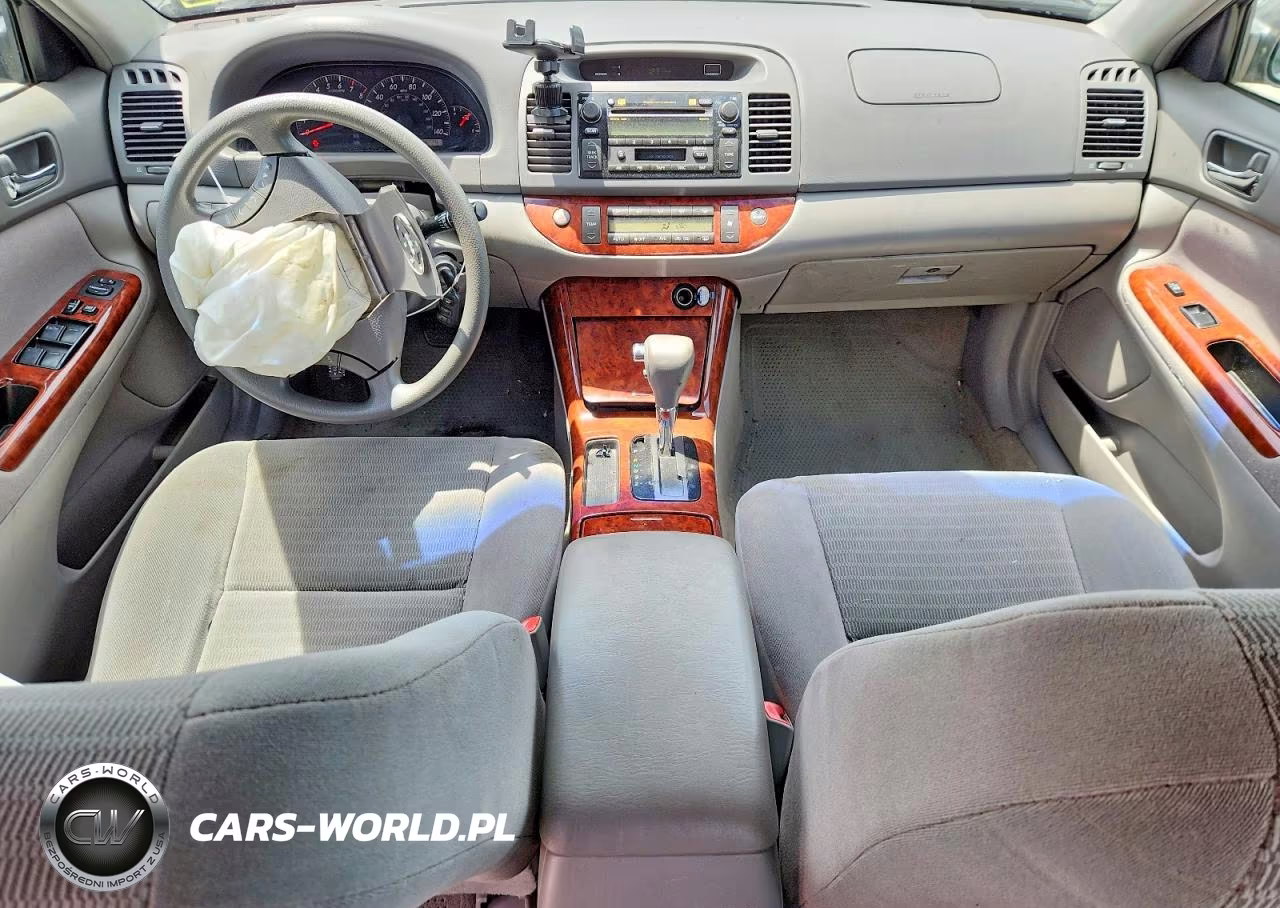 2005 Toyota Camry Xle VIN:4T1BE30K25U554665 - 8