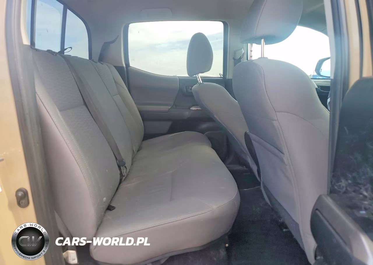 2018 Toyota Tacoma Sr5 V6 VIN:5TFAZ5CN1JX058853 - 10