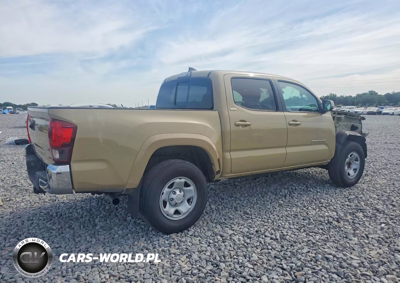 2018 Toyota Tacoma Sr5 V6 VIN:5TFAZ5CN1JX058853 - 3