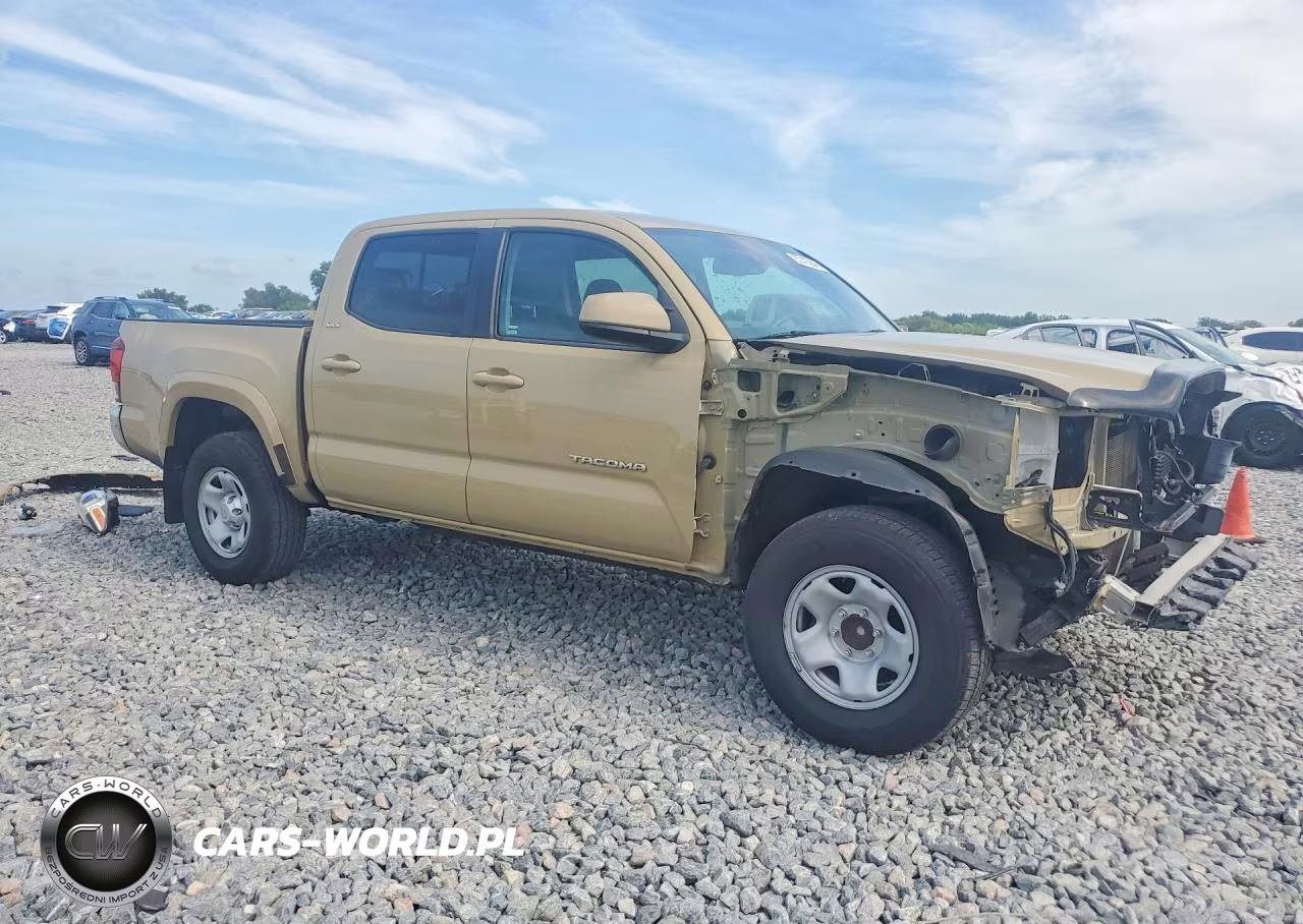 2018 Toyota Tacoma Sr5 V6 VIN:5TFAZ5CN1JX058853 - 4
