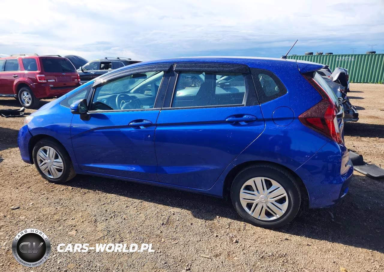 2019 Honda Fit Lx VIN:3HGGK5H45KM742960 - 2
