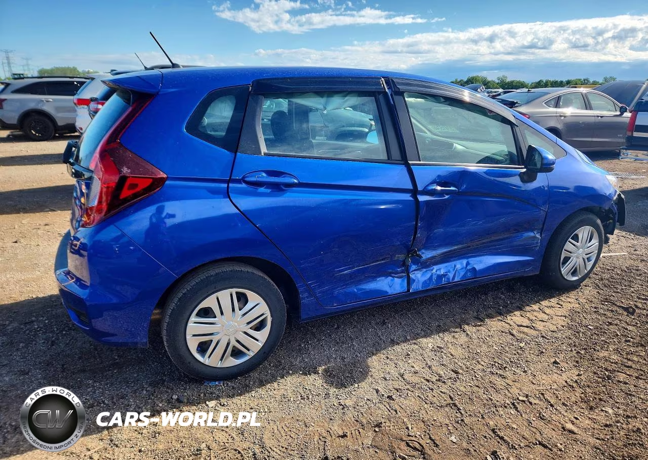 2019 Honda Fit Lx VIN:3HGGK5H45KM742960 - 3