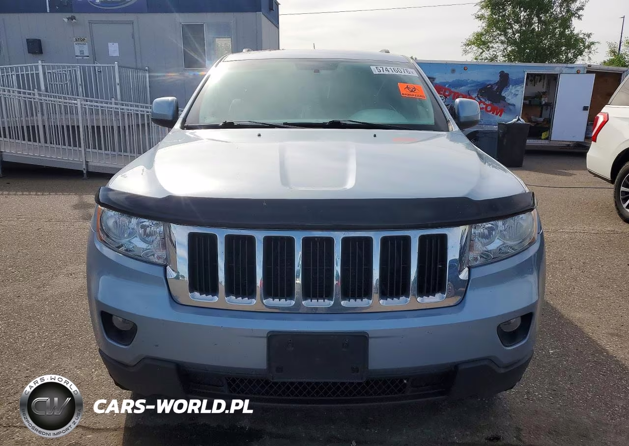 2012 Jeep Grand Cherokee Laredo VIN:1C4RJFAG2CC242679 - 5