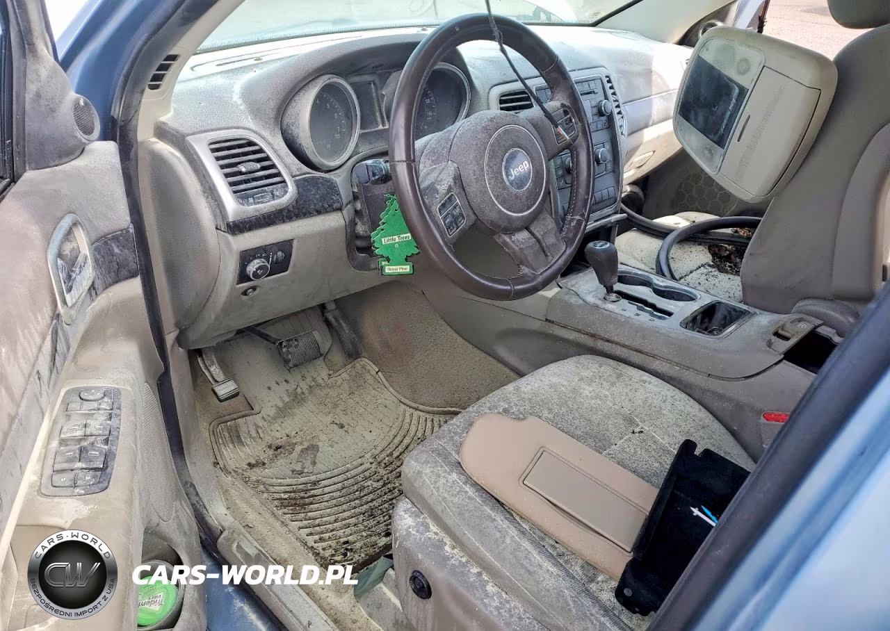 2012 Jeep Grand Cherokee Laredo VIN:1C4RJFAG2CC242679 - 8