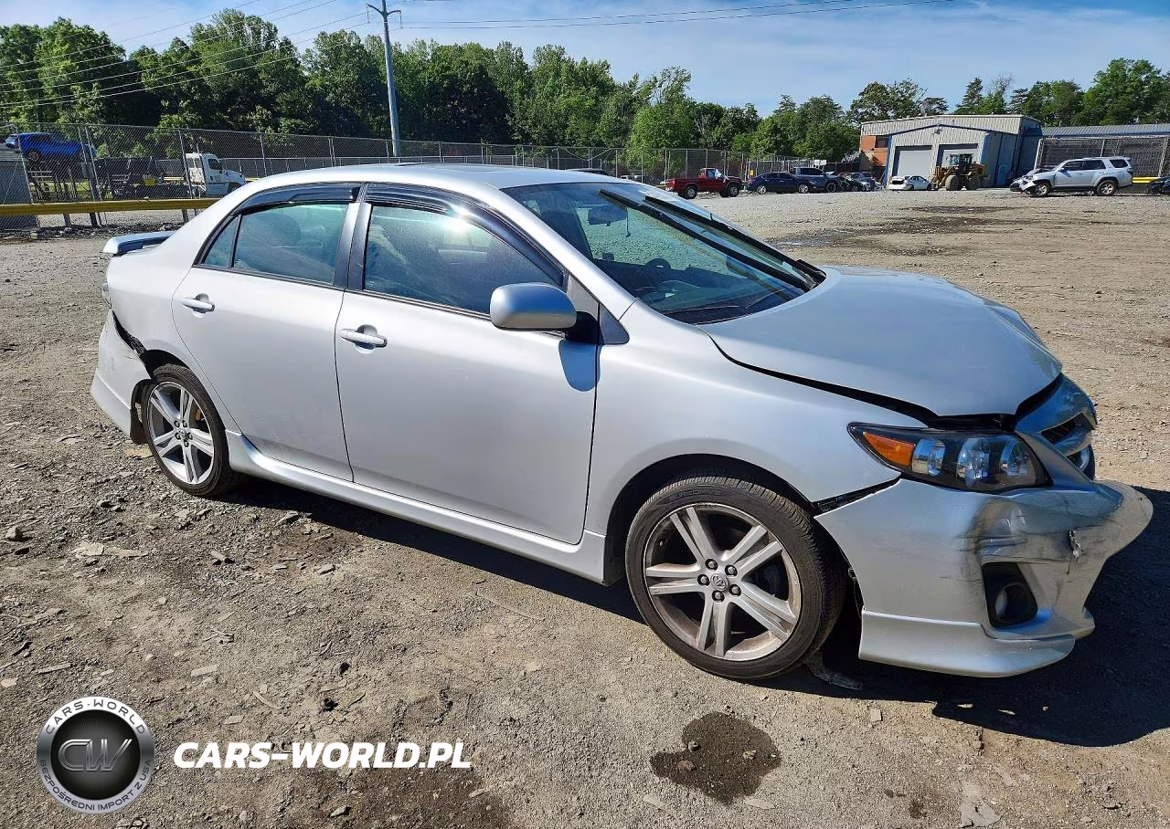2013 Toyota Corolla S VIN:2T1BU4EE2DC075500 - 4