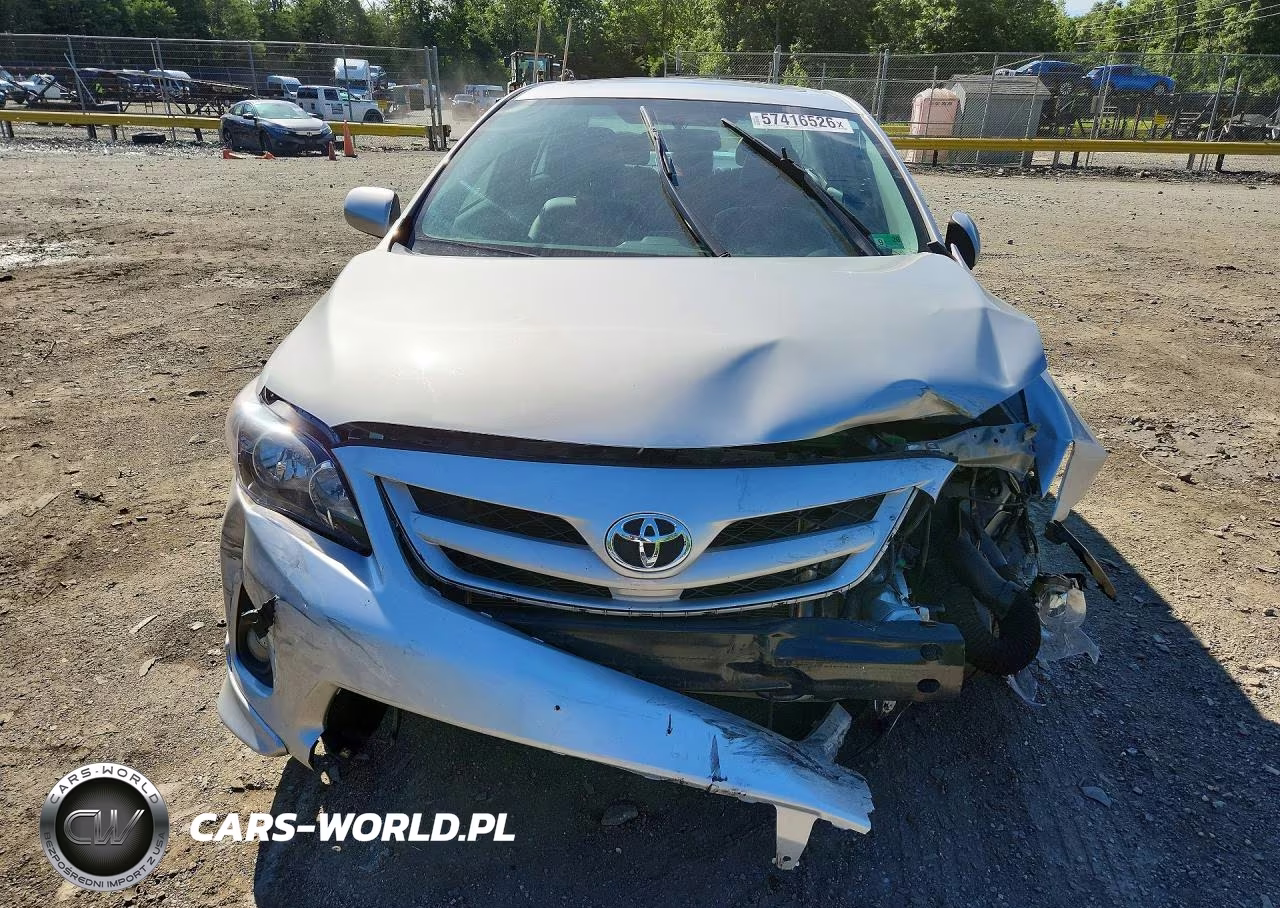 2013 Toyota Corolla S VIN:2T1BU4EE2DC075500 - 5